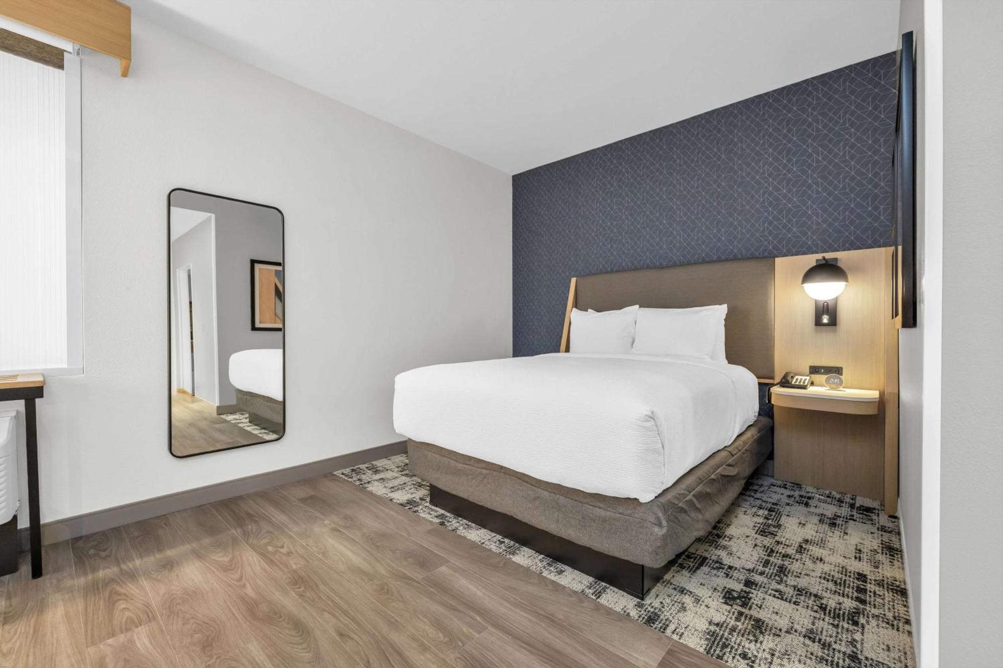 La Quinta Inn & Suites By Wyndham San Jose Airport-Downtown Buitenkant foto