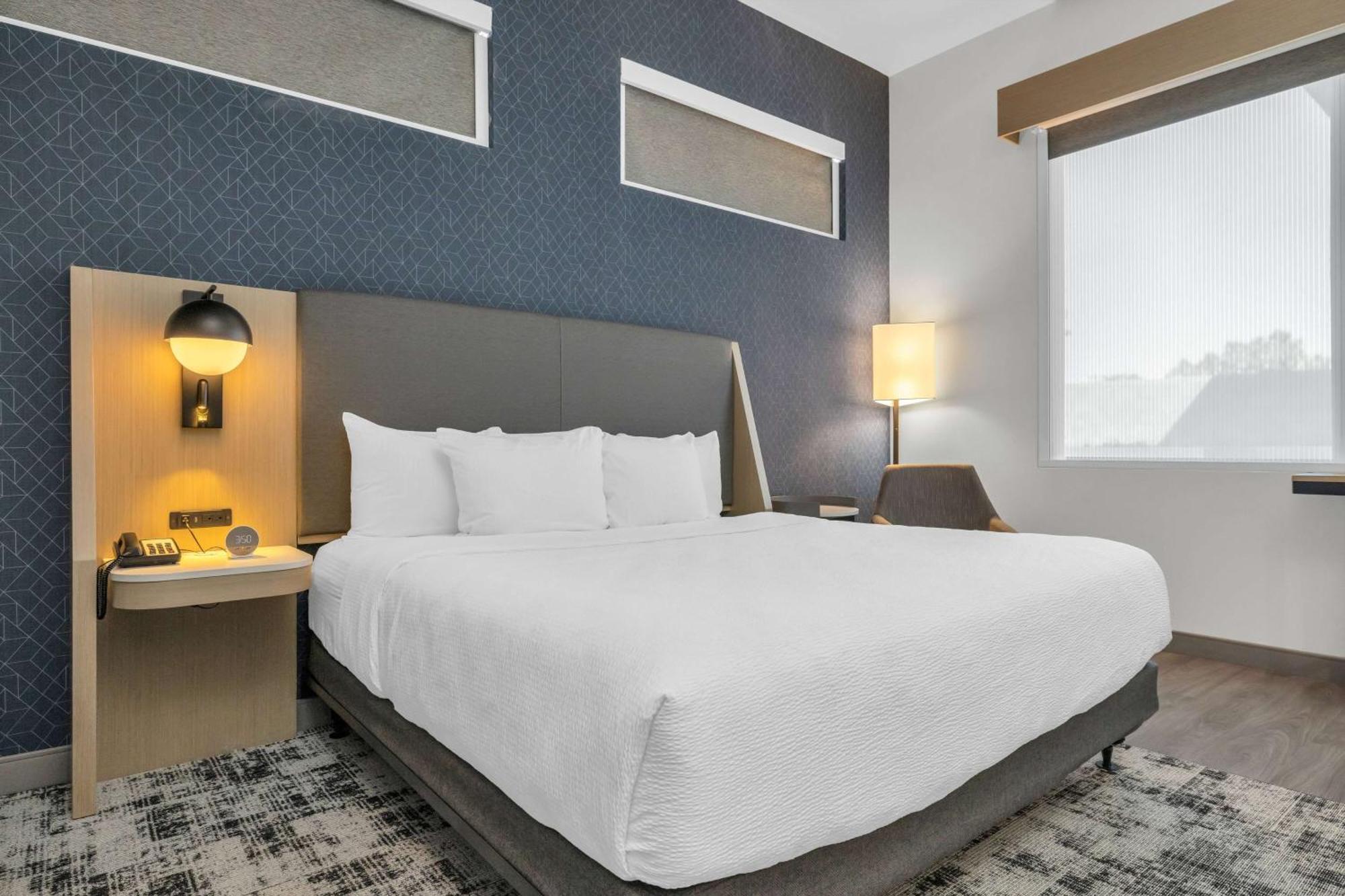 La Quinta Inn & Suites By Wyndham San Jose Airport-Downtown Buitenkant foto