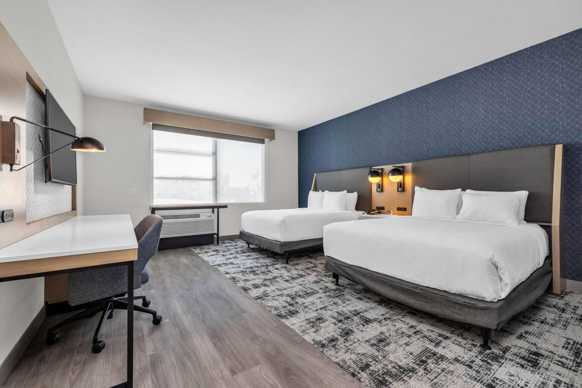 La Quinta Inn & Suites By Wyndham San Jose Airport-Downtown Buitenkant foto